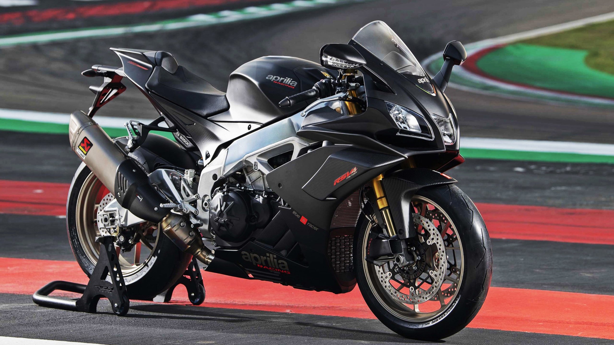 青少年“体育+科技”创新赛在广州盛大启动,推动青训升级,青少年科技创新大赛集体项目