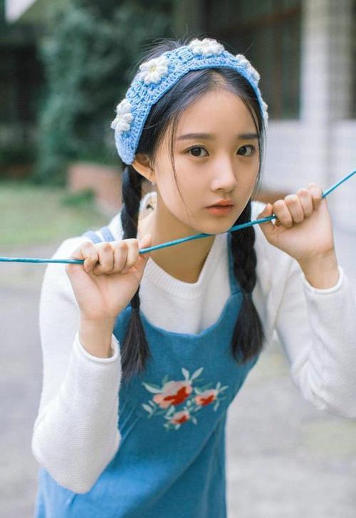 -顶尖球队争夺荣誉，胜者将成为赛场王者，顶级球队