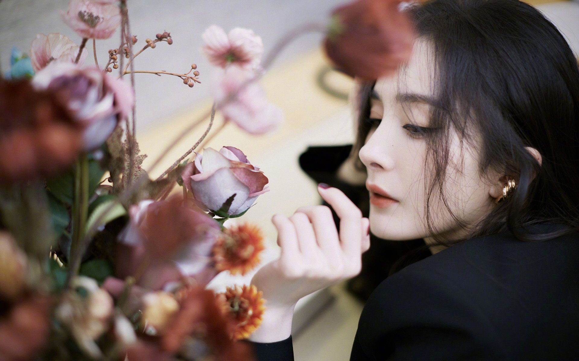 美国女篮在奥运会决赛中击败强敌，实现五连冠壮举，美国女篮奥运会金牌